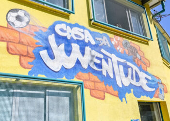 Casa da Juventude de Vitória promove programação gratuita em fevereiro com oficinas, esportes, cultura e ações para fortalecer o protagonismo juvenil.