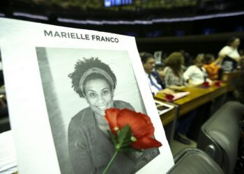 Primeira Turma do STF inicia análise do processo que investiga os mandantes da morte de Marielle Franco e Anderson Gomes em 2018.
