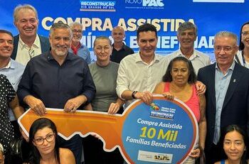 Programa Compra Assistida já garantiu mais de 10,5 mil moradias para famílias afetadas pelas enchentes de 2024 no Rio Grande do Sul, com investimentos bilionários do governo federal.