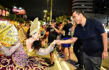 O ministro do Turismo, Gustavo Feliciano, celebra o Carnaval 2026 com recorde de foliões e movimentação financeira superior a R$ 18,6 bilhões, impulsionando empregos, renda e inclusão social em todo o país.