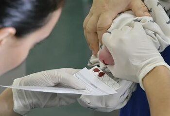 Hospitais universitários da Rede Ebserh oferecem diagnóstico avançado e tratamento multiprofissional para doenças raras pelo SUS, com apoio de exames genéticos e pesquisas inovadoras.