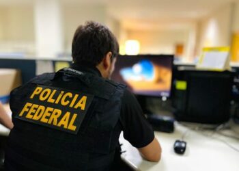 Polícia Federal realiza operação na Paraíba para combater crimes de abuso sexual contra crianças e adolescentes e orienta responsáveis sobre medidas de prevenção.