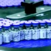 Brasil inicia vacinação contra dengue para profissionais de saúde com 650 mil doses já distribuídas. Imunizante do Butantan é dose única e pode chegar a outros públicos ainda este ano.