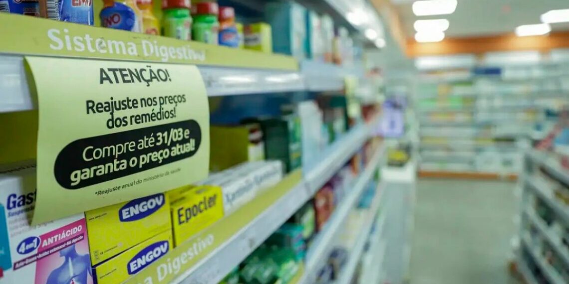 Medicamentos no Brasil podem ter reajuste de até 3,81%. Percentual definido pela Cmed é o menor em duas décadas e abaixo do IPCA.