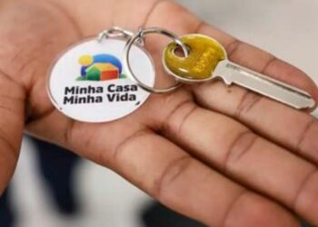 Conselho do FGTS amplia renda e teto de imóveis do Minha Casa, Minha Vida. Mudanças reduzem juros e devem beneficiar mais de 120 mil famílias no Brasil.