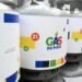 Programa Gás do Povo chega a 15 milhões de famílias e amplia distribuição gratuita de gás de cozinha. Nova etapa começa com investimento de R$ 957 milhões.