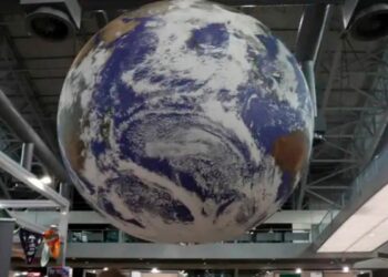 Relatório da COP30 reúne decisões globais sobre clima, prevê US$ 1,3 trilhão em financiamento até 2035 e estabelece metas para adaptação, florestas e justiça climática.
