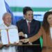 Presidente Lula sanciona lei que reestrutura carreiras do Executivo federal, cria novos cargos e fortalece educação, cultura e gestão pública.