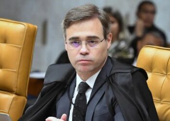 Decisão do STF obriga leitura de pedido de prorrogação da CPMI do INSS no Senado. Ministro André Mendonça afirma que requisitos legais foram cumpridos.
