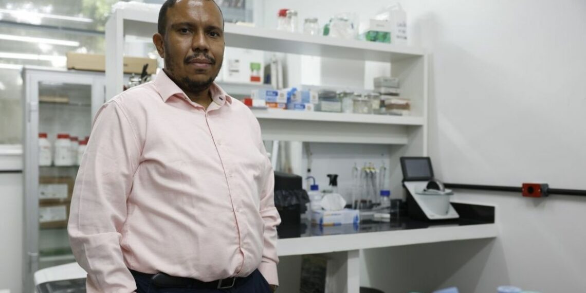 Pesquisadores brasileiros são reconhecidos internacionalmente por estudos inovadores sobre Alzheimer, incluindo diagnóstico precoce e novos caminhos para tratamento.