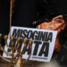 Senado aprova projeto que criminaliza a misoginia no Brasil, prevendo pena de até 5 anos de prisão em meio ao aumento da violência contra mulheres.