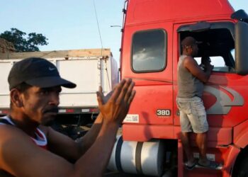 Governo federal prepara medidas para caminhoneiros, incluindo flexibilização do descanso e reforço no frete mínimo. Proposta deve sair ainda esta semana.