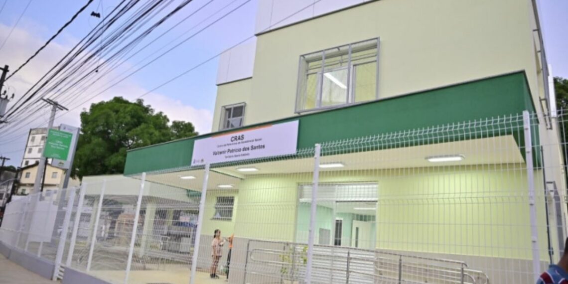 Prefeitura de Vitória inaugura UBS e CRAS integrados na Grande Santo Antônio. Complexo moderno amplia atendimentos e melhora acesso a serviços públicos.