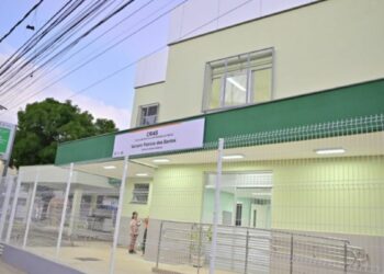 Prefeitura de Vitória inaugura UBS e CRAS integrados na Grande Santo Antônio. Complexo moderno amplia atendimentos e melhora acesso a serviços públicos.