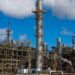 Presidente Lula sanciona lei que reduz tributos para indústria química e petroquímica, ampliando o Reiq para R$ 3,1 bilhões e garantindo transição até a reforma tributária de 2027.