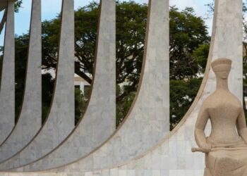 STF condena deputados do PL por corrupção passiva em esquema envolvendo liberação de emendas parlamentares.