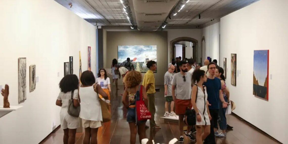 Paço Imperial, no Centro do Rio, comemora 40 anos como centro cultural com exposição gratuita que reúne obras de mais de 100 artistas até junho.