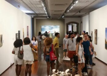 Paço Imperial, no Centro do Rio, comemora 40 anos como centro cultural com exposição gratuita que reúne obras de mais de 100 artistas até junho.