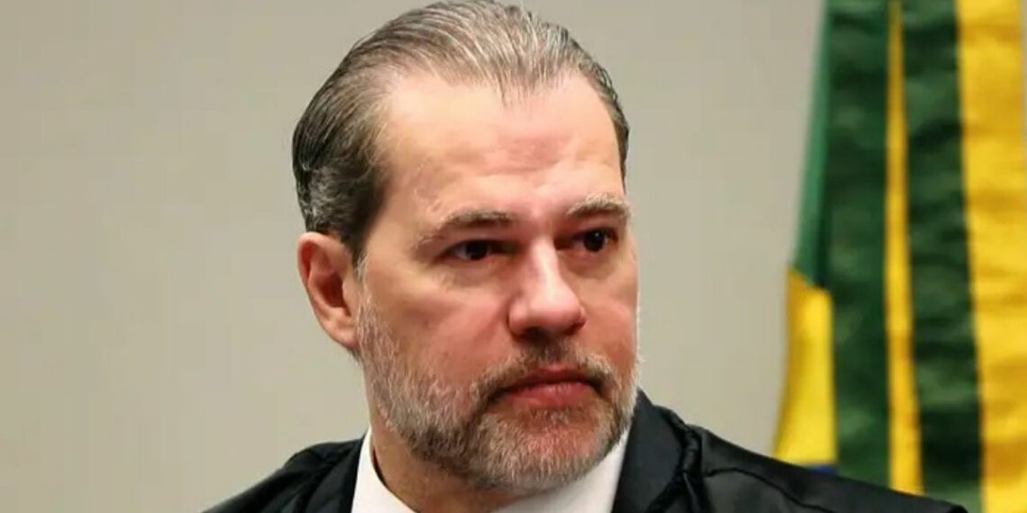 STF forma maioria contra prorrogar CPMI do INSS. Ministros entendem que decisão cabe ao Congresso, e não ao Judiciário.