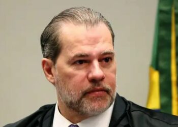 STF forma maioria contra prorrogar CPMI do INSS. Ministros entendem que decisão cabe ao Congresso, e não ao Judiciário.