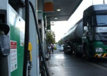 Governo federal zera impostos do diesel, cria subsídio e reforça fiscalização para evitar aumento no preço dos combustíveis.