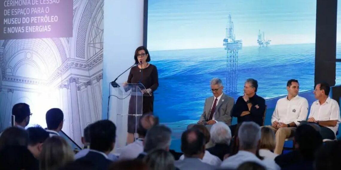 Petrobras suspende leilão de diesel e gasolina para reavaliar estoques em meio à crise no Oriente Médio e alta do petróleo.