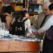 Número de consumidores de livros cresce no Brasil em 2025, com destaque para jovens e mulheres. Redes sociais e novos formatos impulsionam o mercado editorial.