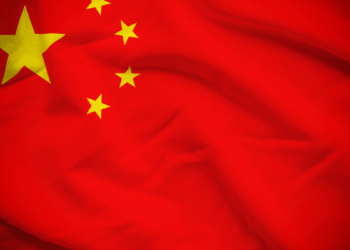 China reage e condena mortes de líderes iranianos em meio à guerra