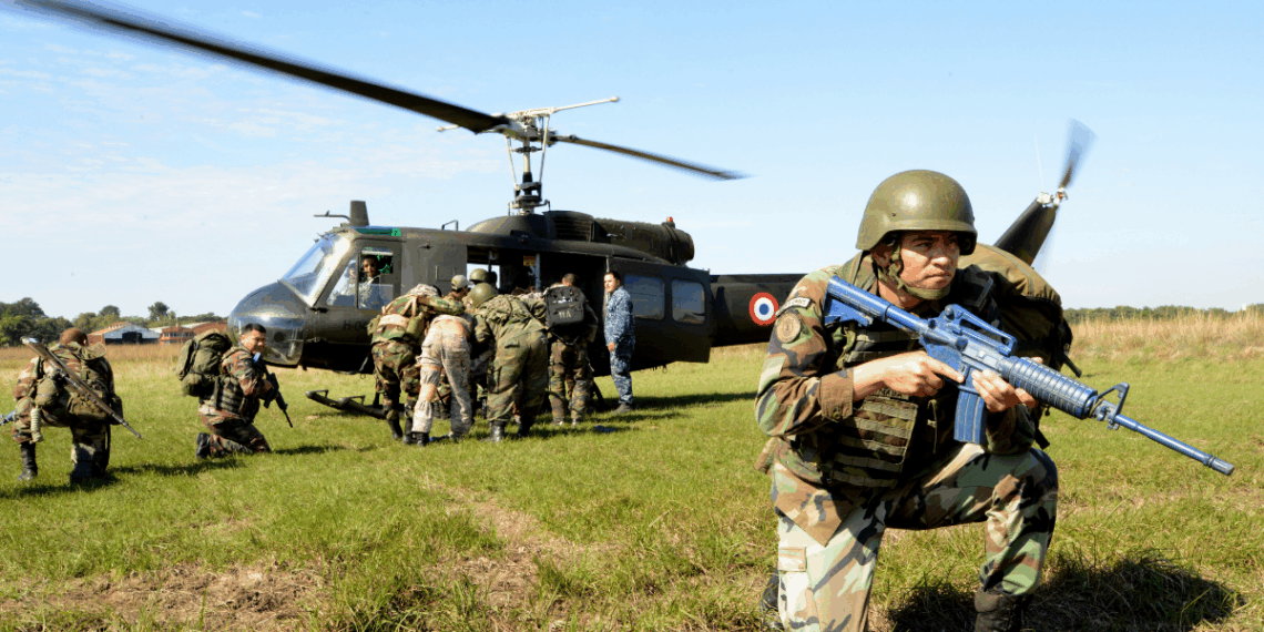 Acordo entre Paraguai e Estados Unidos amplia cooperação em defesa e levanta discussões sobre geopolítica na América do Sul.