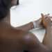 Projeto de Lei 81/2026, apresentado pela deputada Iriny Lopes na Assembleia Legislativa do Espírito Santo, propõe medidas para prevenir e combater a violência institucional contra mulheres, com capacitação de servidores, protocolos de atendimento e canais de denúncia.