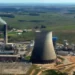 Ação civil pública questiona inclusão de usinas a carvão no leilão de energia LRCAP 2026. Instituto Arayara aponta impactos ambientais e falta de flexibilidade operacional.