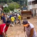 Caixa anuncia pacote de apoio para cidades da Zona da Mata mineira afetadas pelas enchentes. Medidas incluem Bolsa Família antecipado, pausa em financiamentos e crédito facilitado.