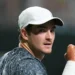 João Fonseca vence na estreia do Masters 1000 de Indian Wells e enfrenta Karen Khachanov na segunda rodada. Bia Haddad é eliminada no torneio de simples.