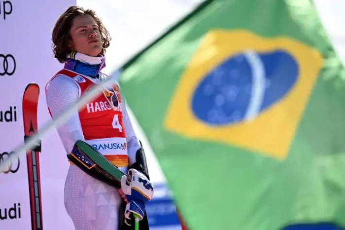 Lucas Pinheiro Braathen vence etapa da Copa do Mundo de esqui alpino na Eslovênia e segue na disputa pela liderança do ranking do slalom gigante.