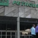 Petrobras registra lucro líquido de R$ 110,6 bilhões em 2025, alta de 198,9%, impulsionada pela produção de petróleo e gás e geração de caixa.