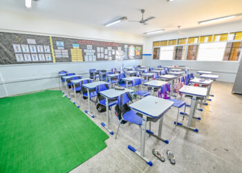 Prefeitura de Vitória convoca pedagogos e coordenadores aprovados no processo seletivo nº 20/2025 para entrega de documentos e contratação.