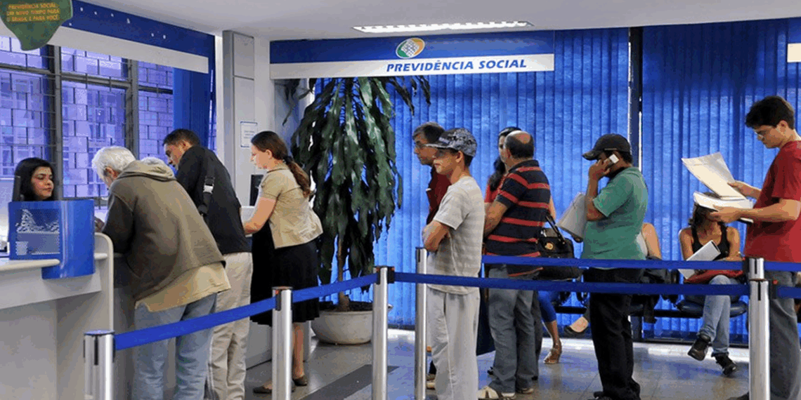 Aposentados e pensionistas têm novo prazo até 20 de junho para contestar descontos indevidos no INSS. Saiba como pedir ressarcimento.