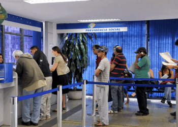 Aposentados e pensionistas têm novo prazo até 20 de junho para contestar descontos indevidos no INSS. Saiba como pedir ressarcimento.