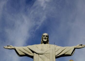 Cristo Redentor será iluminado nesta terça-feira (3) para o lançamento da campanha “Feminicídio Nunca Mais” e do Prêmio TV Brasil Petrobras para Elas, no Rio.