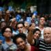 Brasil cria 112 mil empregos formais em janeiro, segundo o Novo Caged. Indústria lidera geração de vagas e estoque supera 48,5 milhões de trabalhadores com carteira assinada.