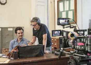 Cinema brasileiro volta ao Oscar com O Agente Secreto após vitória de Ainda Estou Aqui. Produção cresce com recorde de investimentos, mas público ainda é desafio.