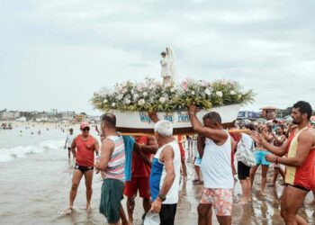 Projeto de Lei 131/2026 quer reconhecer a Festa das Canoas, em Marataízes, como patrimônio cultural do Espírito Santo e ampliar sua preservação e visibilidade.