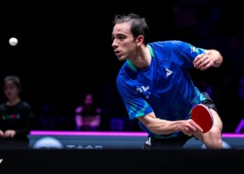 Hugo Calderano vence duelo difícil, avança às quartas da Copa do Mundo de tênis de mesa e enfrenta Alexis Lebrun.