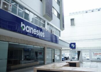 Banestes realiza Feirão Zera Dívida no ES com até 100% de desconto em juros e parcelamento em até 120 meses. Confira datas e cidades.
