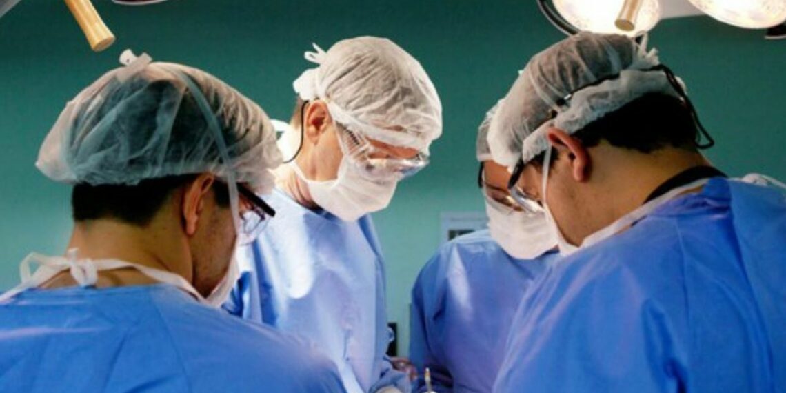 Ministério da Saúde amplia uso da membrana amniótica no SUS, beneficiando mais de 860 mil pacientes com tratamentos regenerativos.