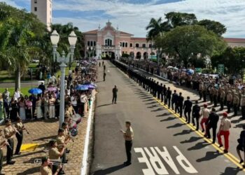 MPF recomenda ao Exército ampliar vagas para mulheres na EsPCEx após identificar possível desigualdade de gênero em concursos recentes.