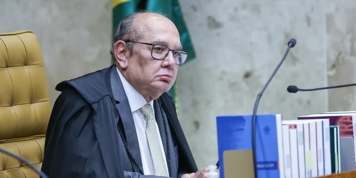 Gilmar Mendes critica relatório da CPI do Crime Organizado que propõe o indiciamento de ministros do STF e do procurador-geral, afirmando não haver base legal para a medida.