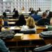 Audiência no Senado discute inclusão do burosumabe no SUS para adultos com XLH, destacando impacto na qualidade de vida e custos sociais da doença rara.