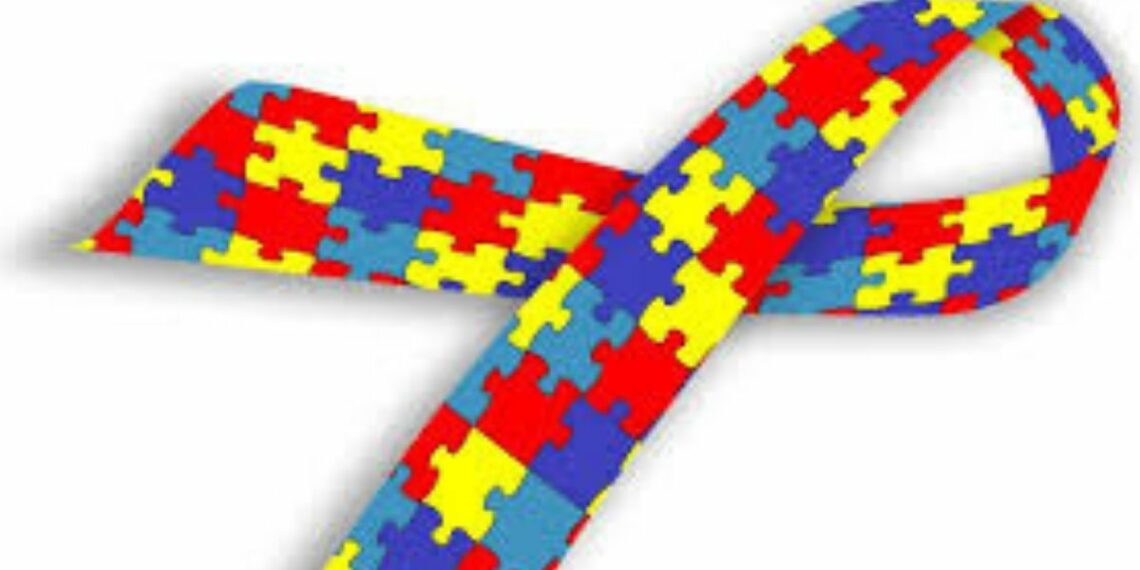 Unidade de Saúde em Vitória realiza ação de conscientização sobre autismo com orientações e incentivo à inclusão social.