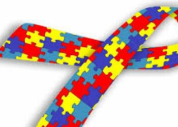 Unidade de Saúde em Vitória realiza ação de conscientização sobre autismo com orientações e incentivo à inclusão social.